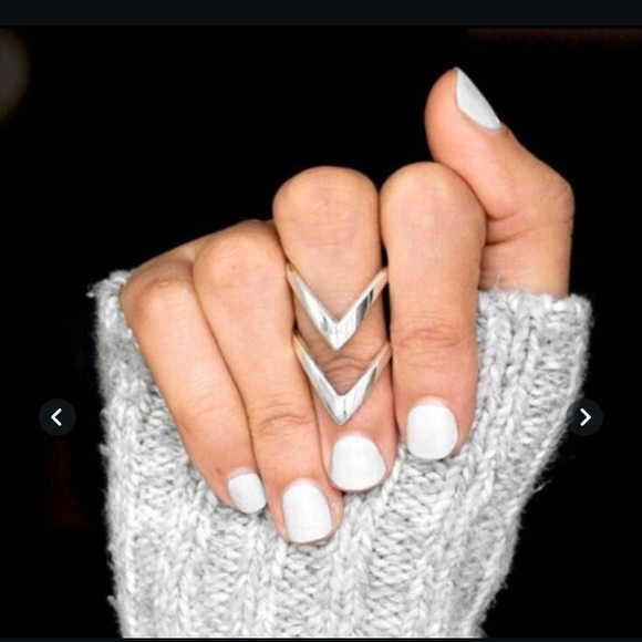 Sterling Silver Adjustable Chevron Statement Ring - Picture 2 of 4